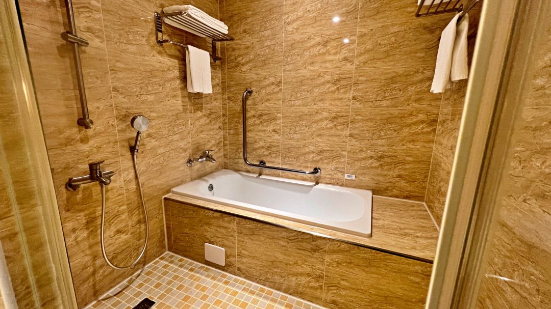 高雄康橋覺民館：親子友善的高CP值住宿，免費宵夜當晚餐、豐盛早餐