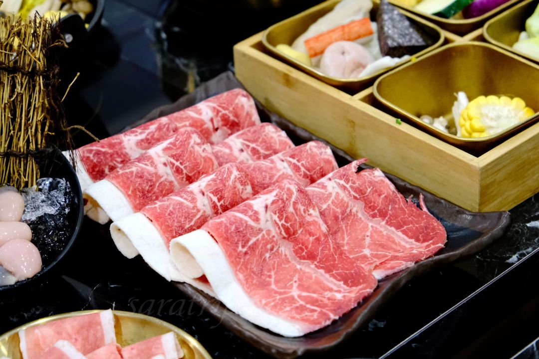 【雲林火鍋推薦】鵝与鍋虎尾總店｜全台第一鵝肉火鍋！20隻鵝熬8小時的鵝白湯